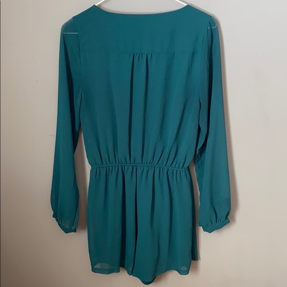 Express Rompers - Picture 5 of 9